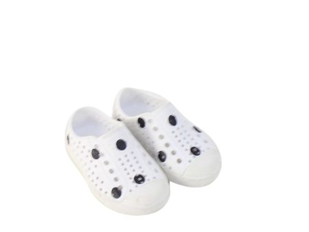 Native Shoes Aqua Shoe 12-18M (EU20) For Sale