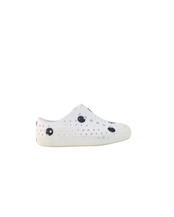 Native Shoes Aqua Shoe 12-18M (EU20) For Sale